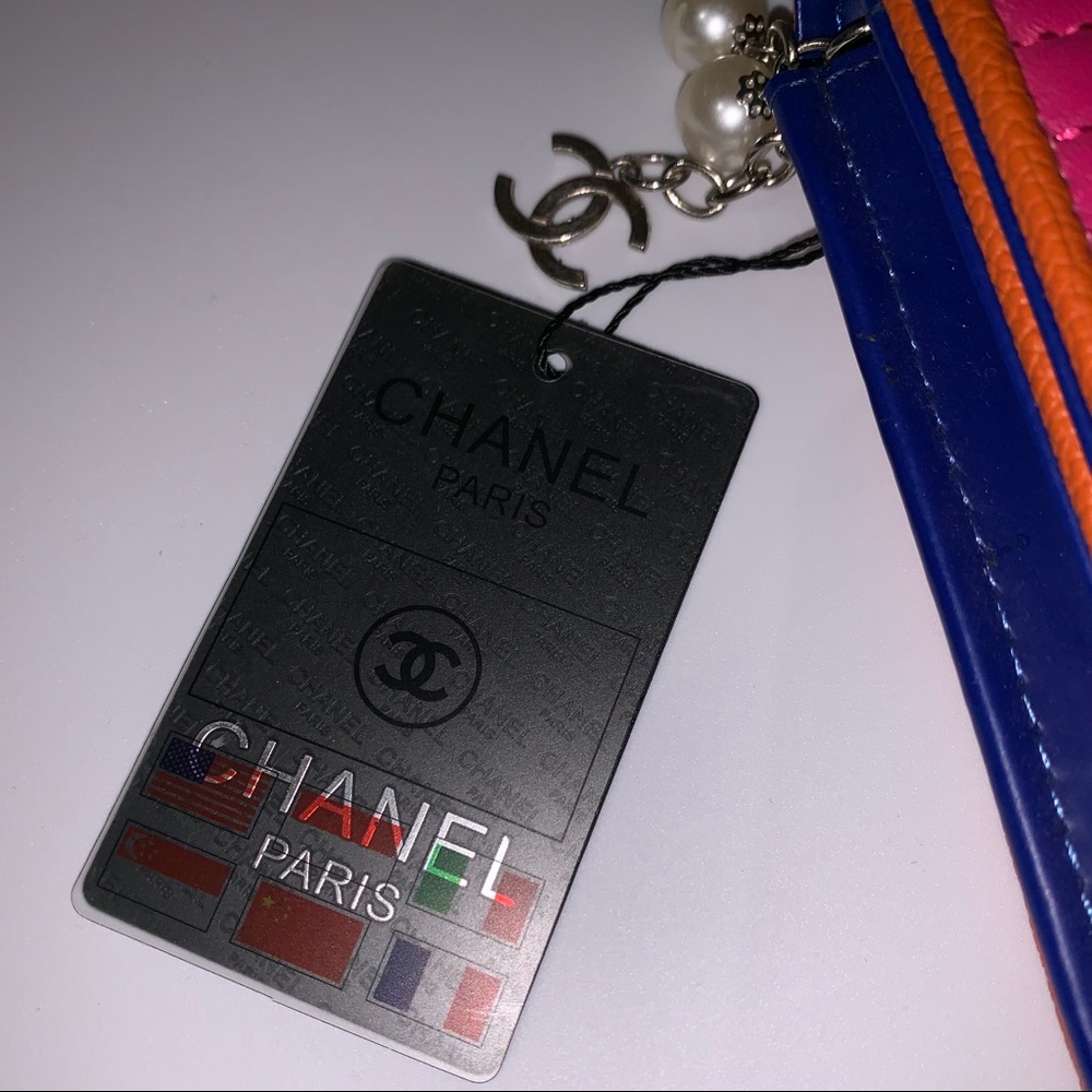 Chanel Purse - Picture 3 of 6